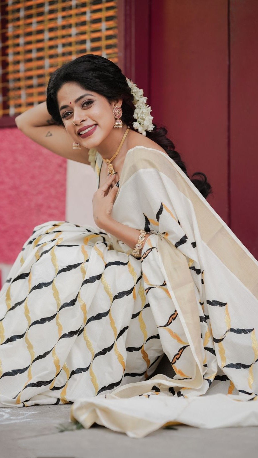 Elegant Black Chain Kerala Premium Cotton Saree