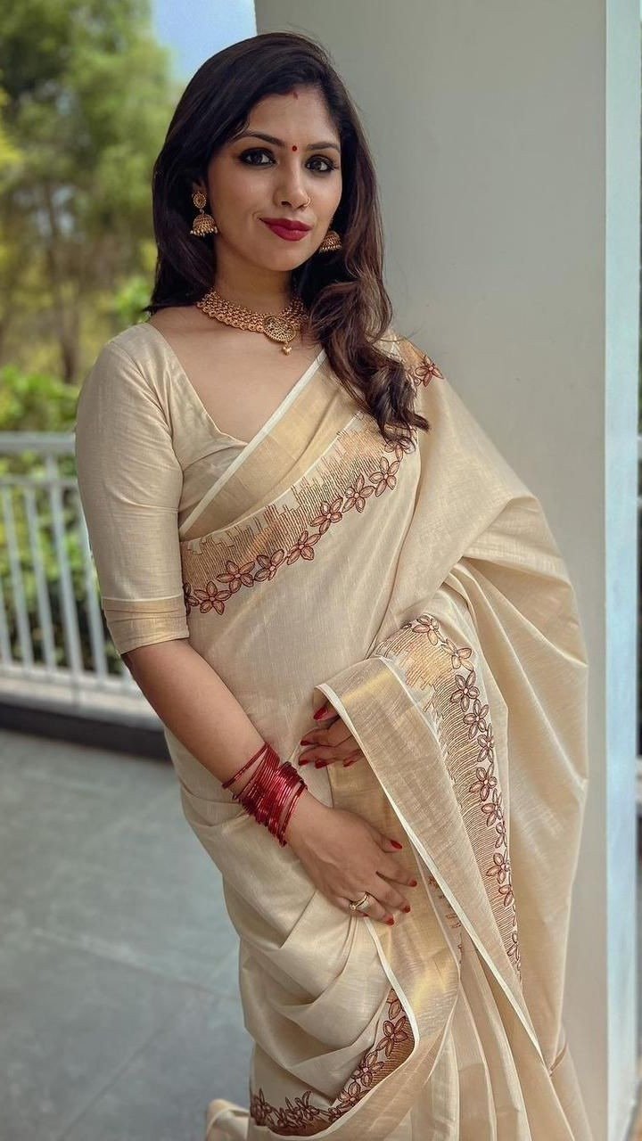 Premium Golden Tissue Kerala Saree