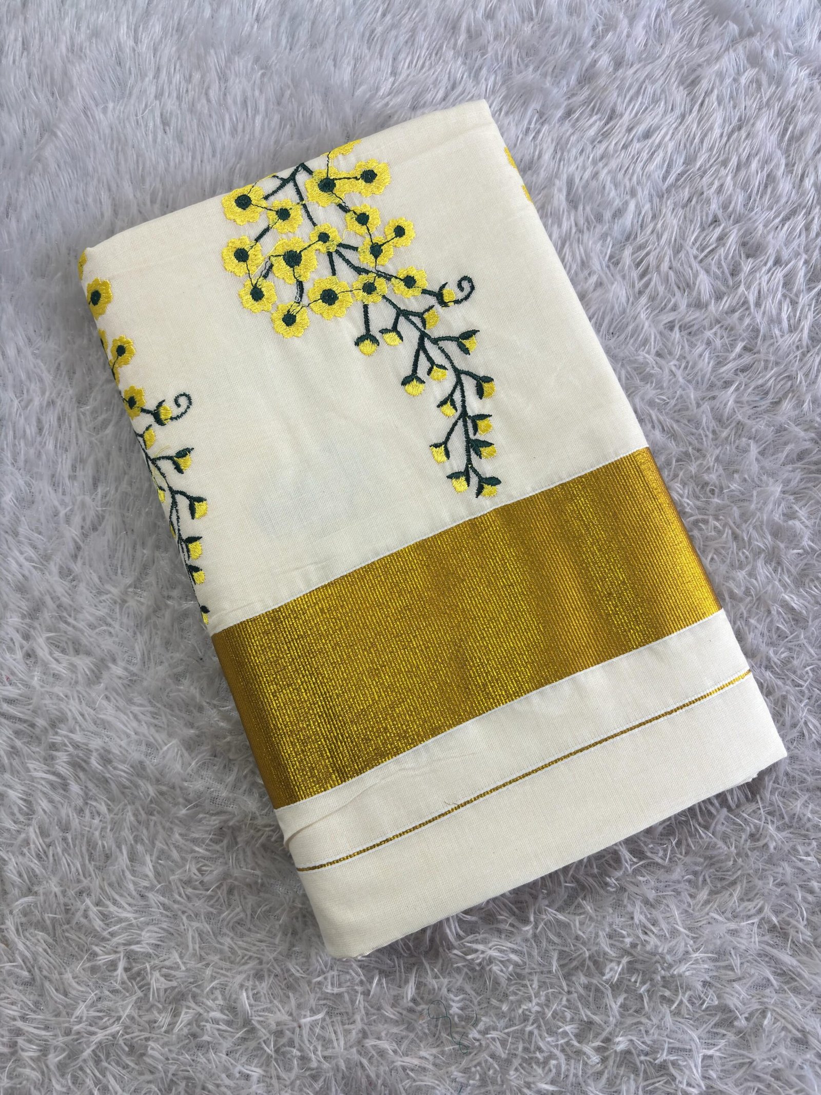 Vishu Special Kerala Cotton Kasavu Saree - Image 4