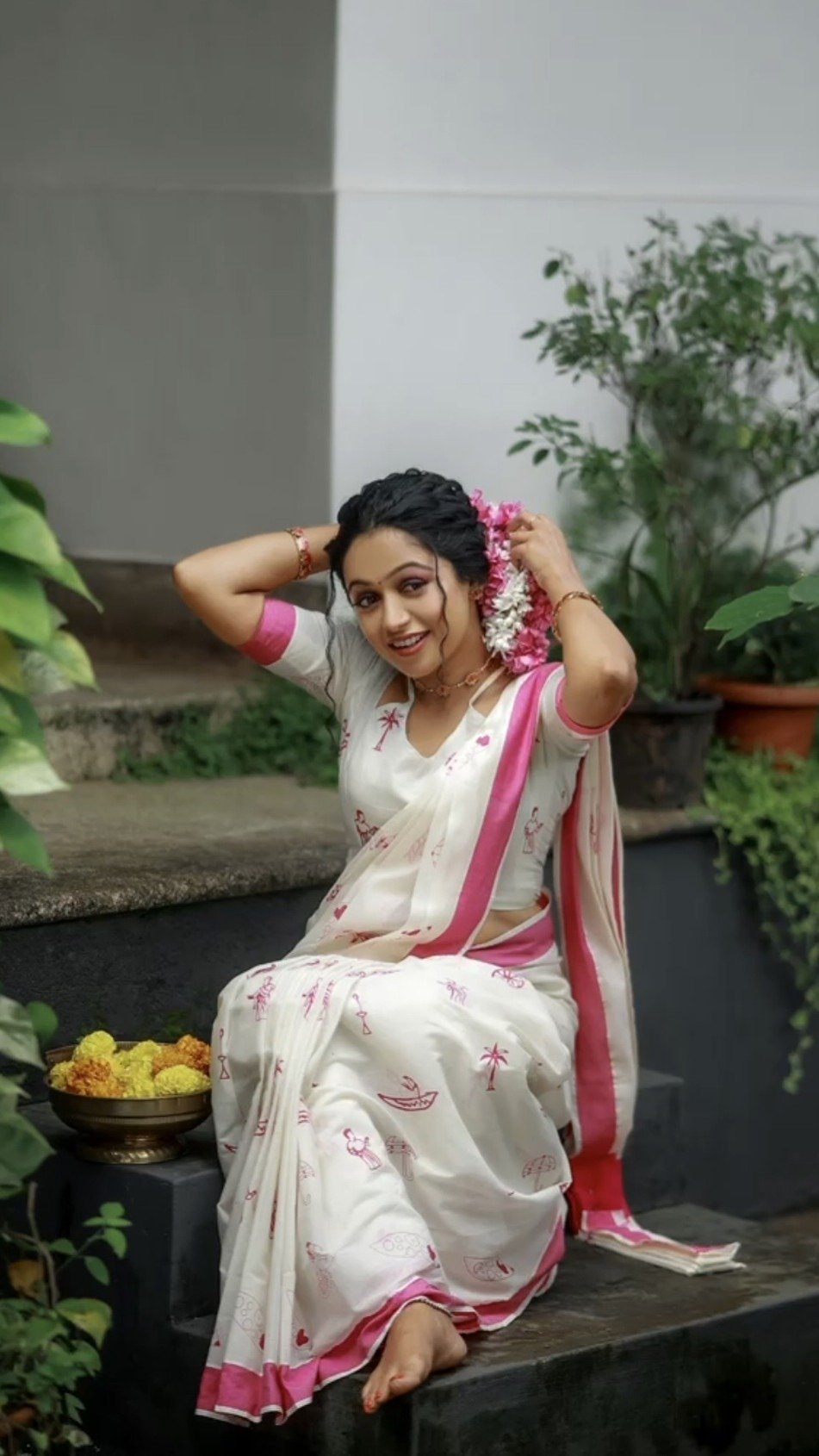 Kerala Heritage Premium Cotton Saree - Image 6